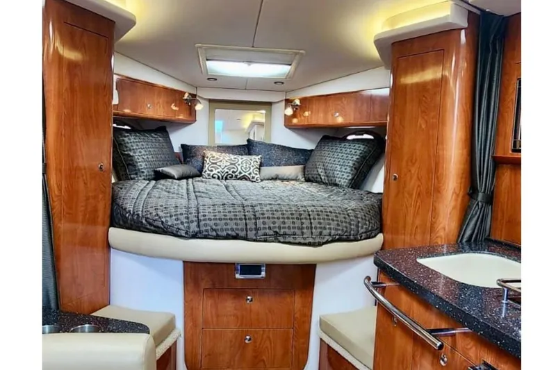 Slide: The Image of Luxurious interior of Four Winns V338 yacht, 2007 model. - 7
