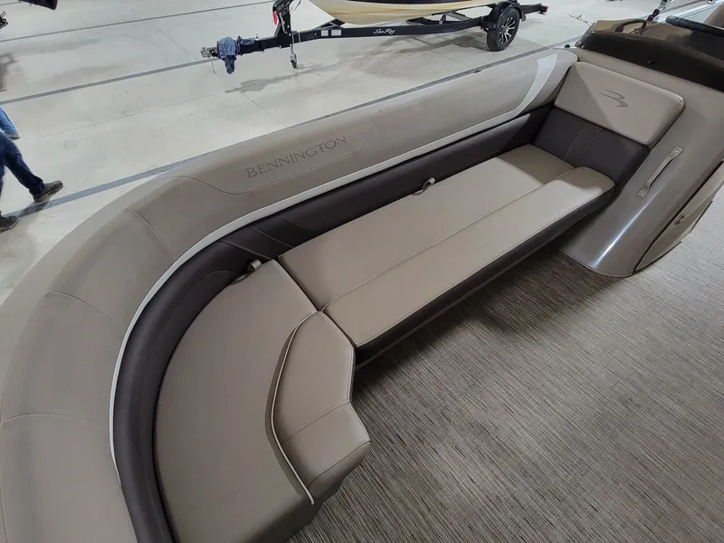 Slide: The Image of Bennington 23SXL EXP TRI 2023 - 7