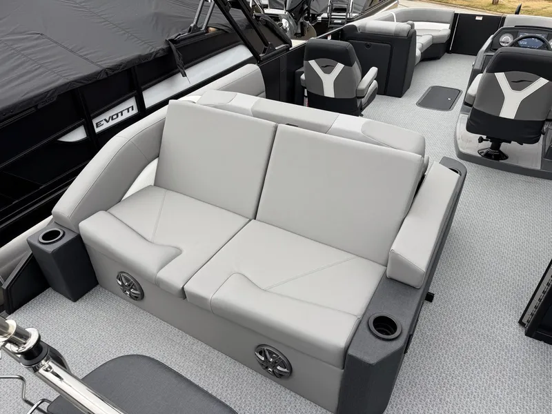 Slide: The Image of Evotti 525CS 2026 - 21