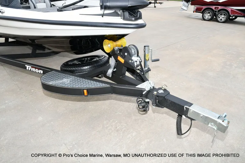 Slide: The Image of Triton 179 TrX 2024 - 30