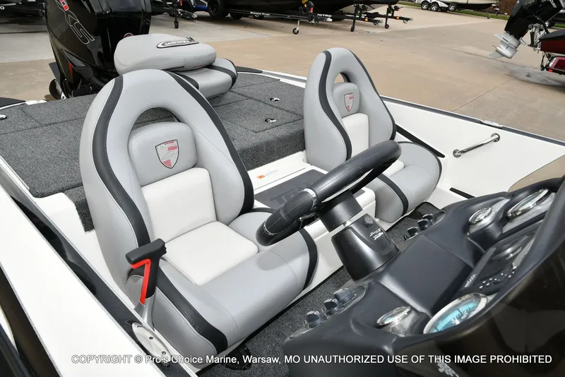 Slide: The Image of Triton 179 TrX 2024 - 33