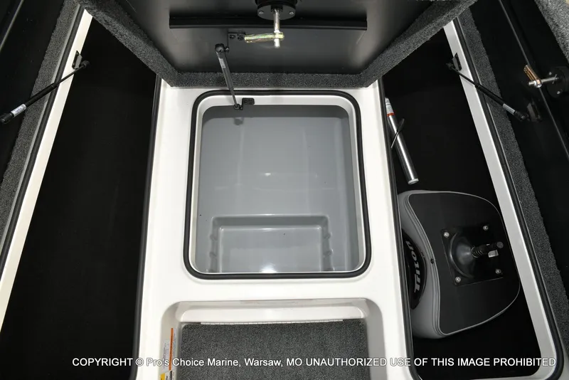 Slide: The Image of Triton 179 TrX 2024 - 52