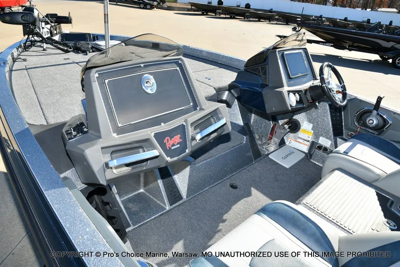 Slide: The Image of Ranger Boats Z519 Dual Console 2021 - 15