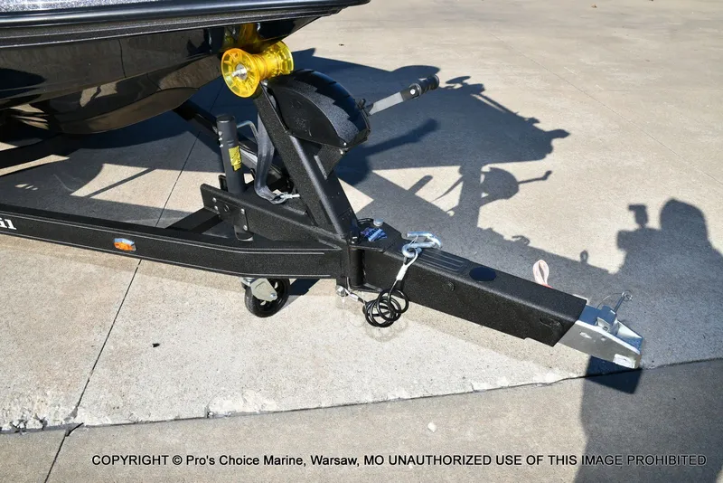 Slide: The Image of Ranger Boats Z519 Dual Console 2021 - 31