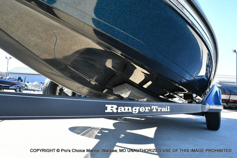 Slide: The Image of Ranger Boats Z519 Dual Console 2021 - 33