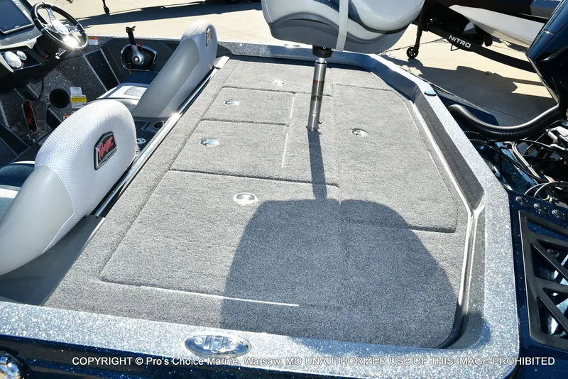 Slide: The Image of Ranger Boats Z519 Dual Console 2021 - 39