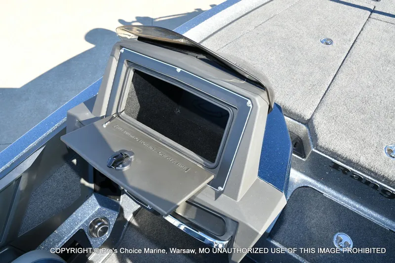 Slide: The Image of Ranger Boats Z519 Dual Console 2021 - 48