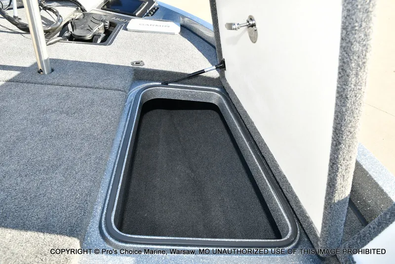 Slide: The Image of Ranger Boats Z519 Dual Console 2021 - 63