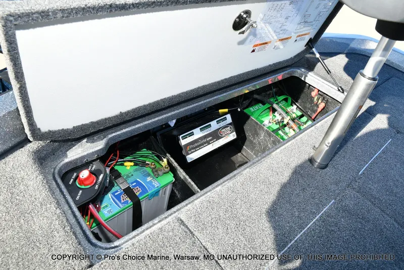 Slide: The Image of Ranger Boats Z519 Dual Console 2021 - 69