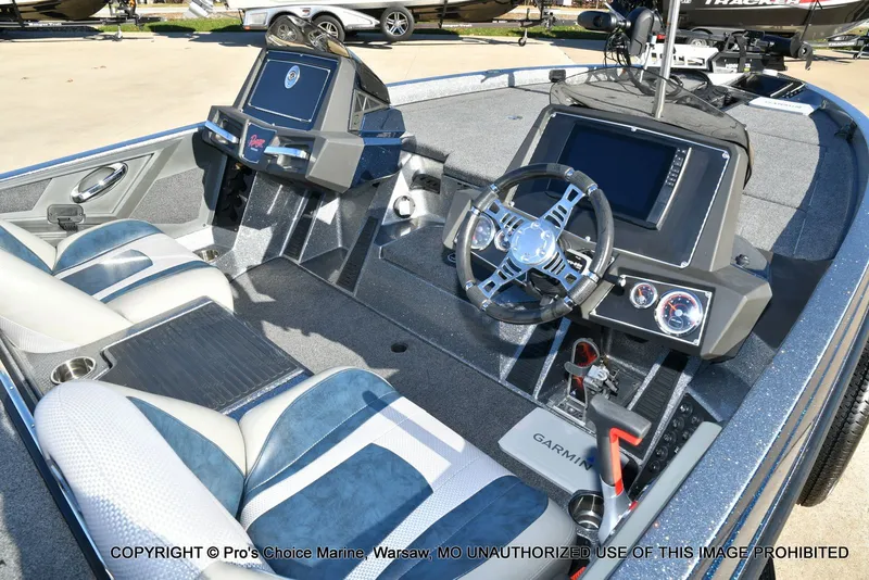Slide: The Image of Ranger Boats Z519 Dual Console 2021 - 7