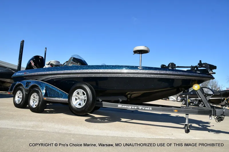 Slide: The Image of Ranger Boats Z519 Dual Console 2021 - 83