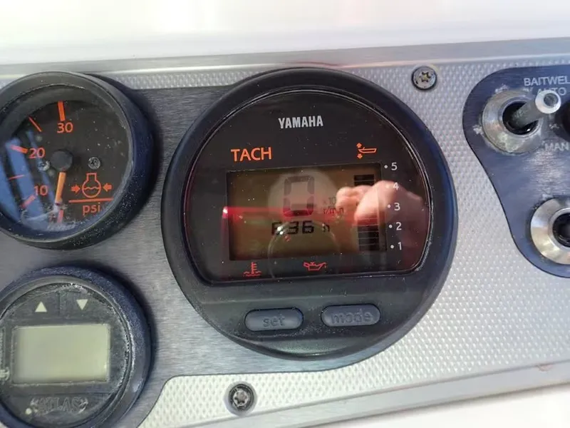 Slide: The Image of Skeeter SX 240 2014 - 8