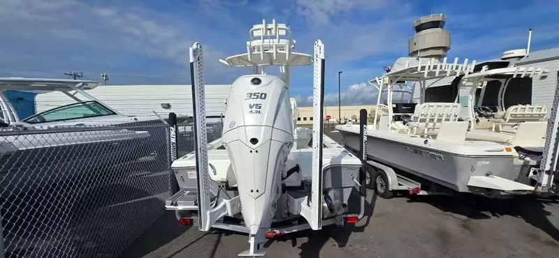 Slide: The Image of Pathfinder 2500 Hybrid 2025 - 4