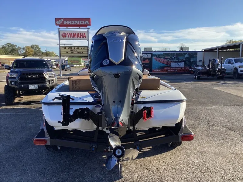 Slide: The Image of Skeeter FXR21 FLEX 2026 - 11