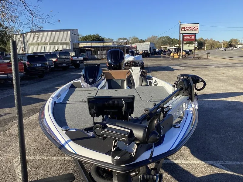 Slide: The Image of Skeeter FXR21 FLEX 2026 - 31