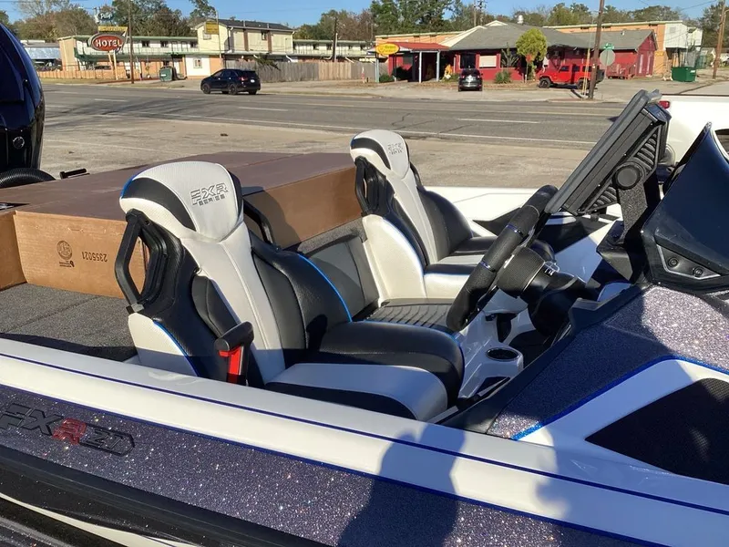 Slide: The Image of Skeeter FXR21 FLEX 2026 - 35