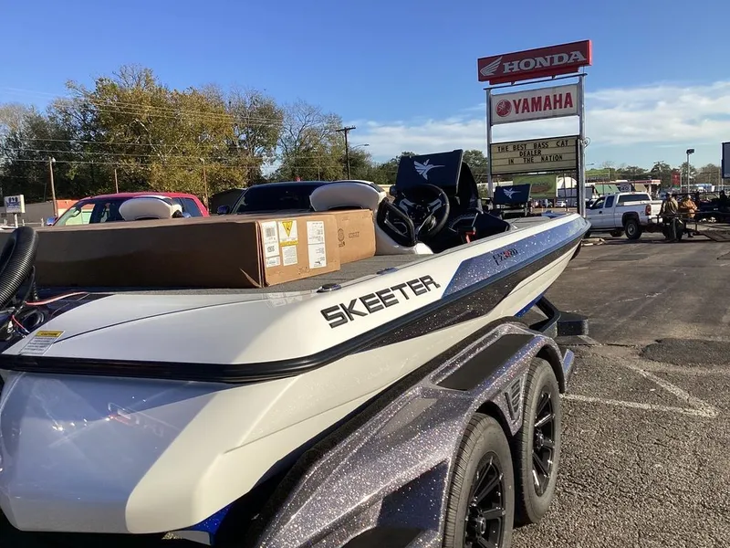 Slide: The Image of Skeeter FXR21 FLEX 2026 - 48