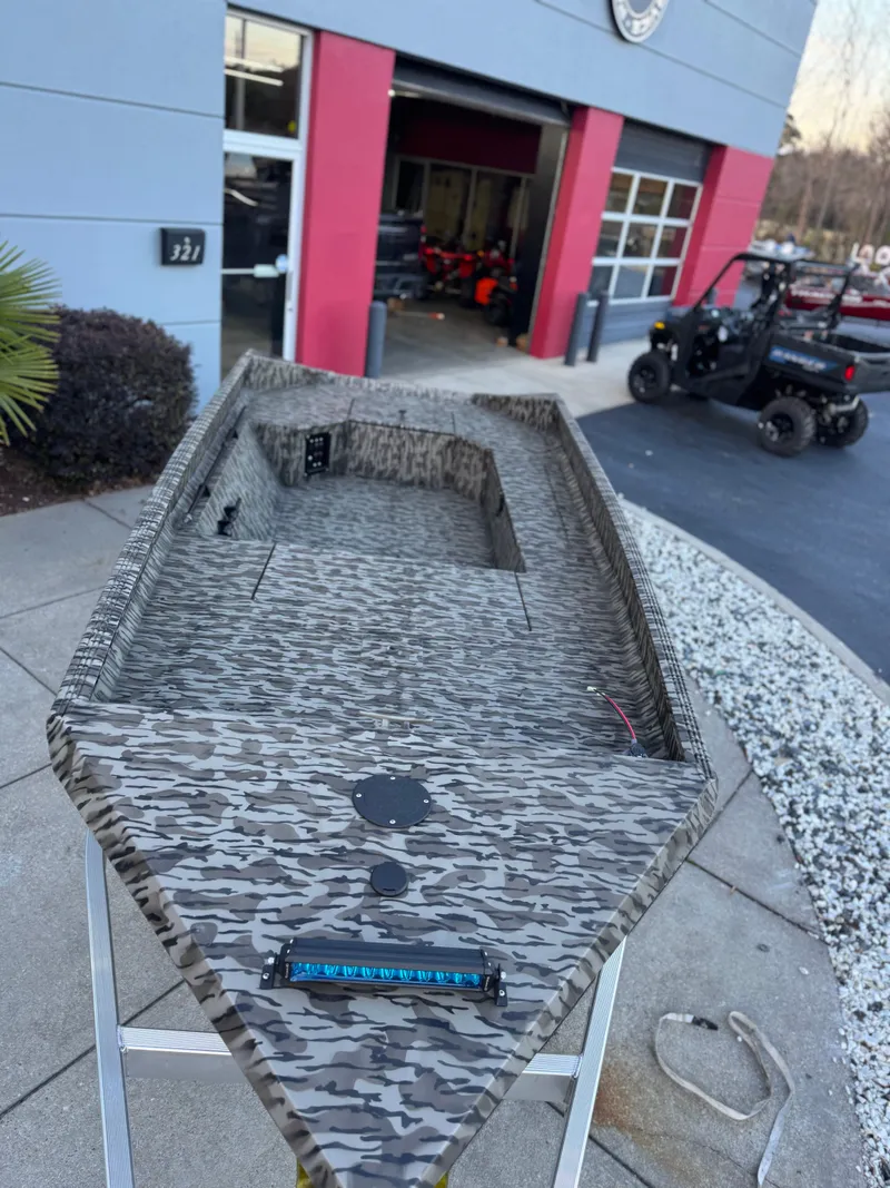 Slide: The Image of Edge Boats 656 2026 - 6