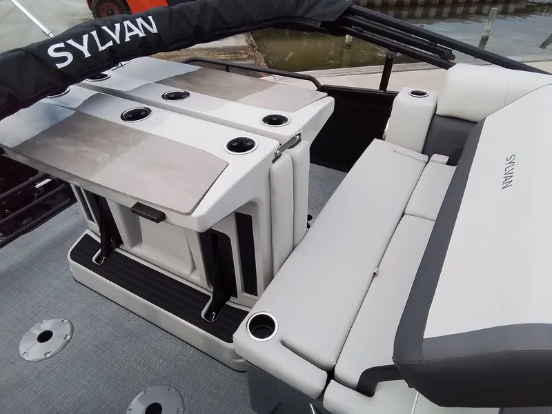 Slide: The Image of Sylvan MIRAGE X5 DLZ B 2026 - 11