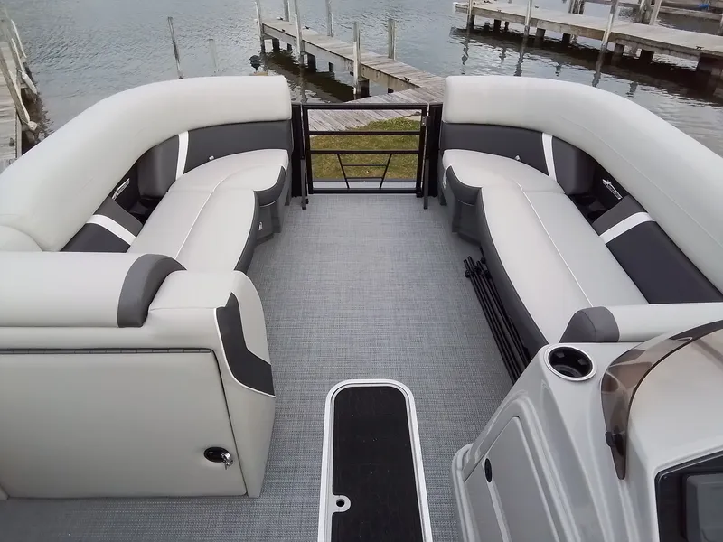 Slide: The Image of Sylvan MIRAGE X5 DLZ B 2026 - 14