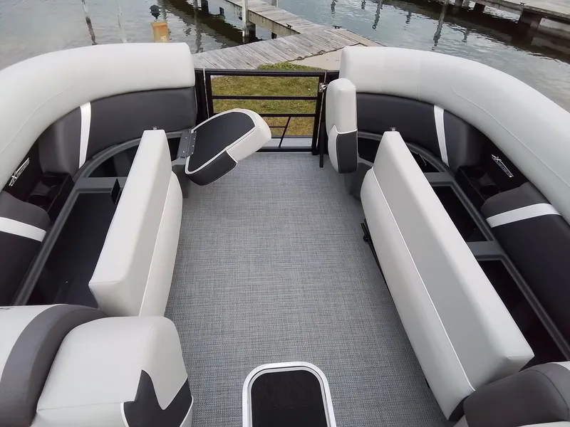 Slide: The Image of Sylvan MIRAGE X5 DLZ B 2026 - 17