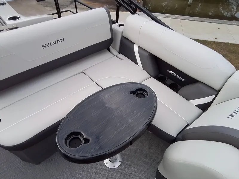 Slide: The Image of Sylvan MIRAGE X5 DLZ B 2026 - 18