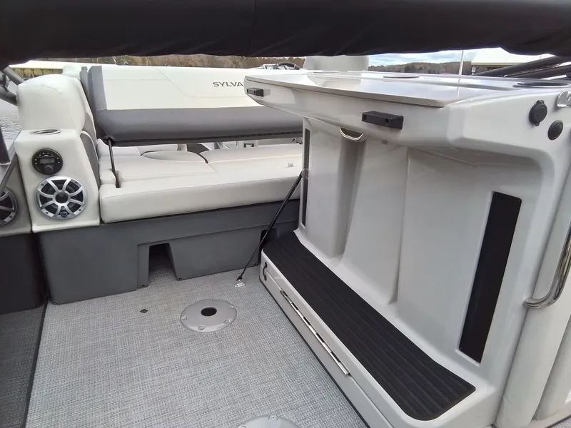 Slide: The Image of Sylvan MIRAGE X5 DLZ B 2026 - 21