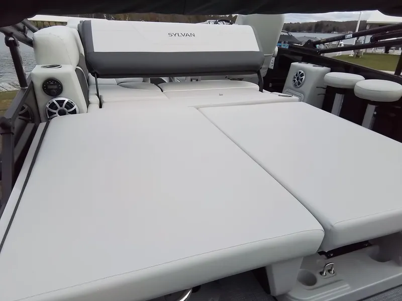 Slide: The Image of Sylvan MIRAGE X5 DLZ B 2026 - 22