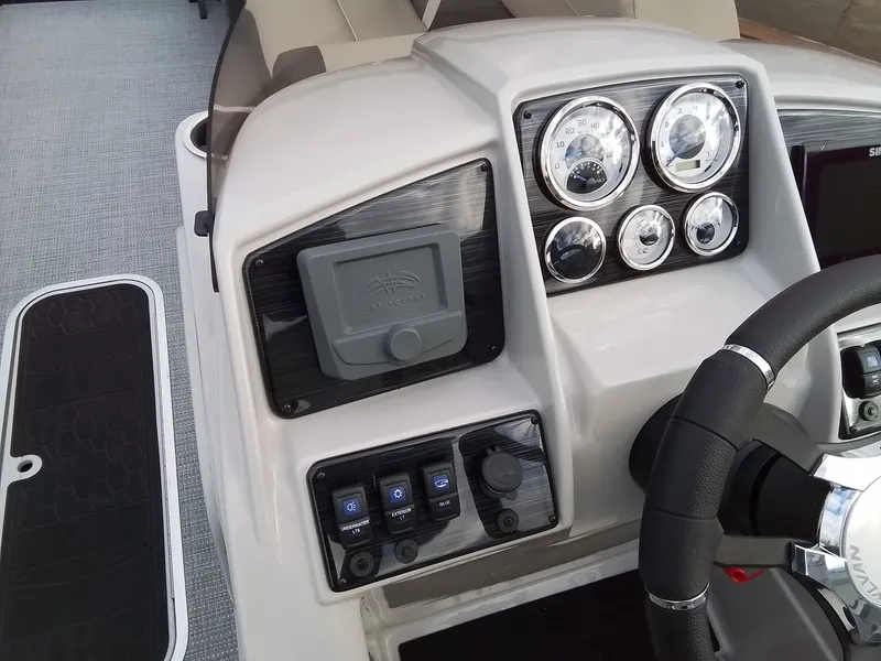 Slide: The Image of Sylvan MIRAGE X5 DLZ B 2026 - 27