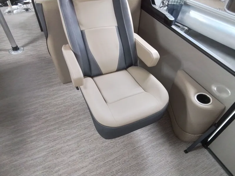 Slide: The Image of Sylvan Mirage X3 2026 - 16