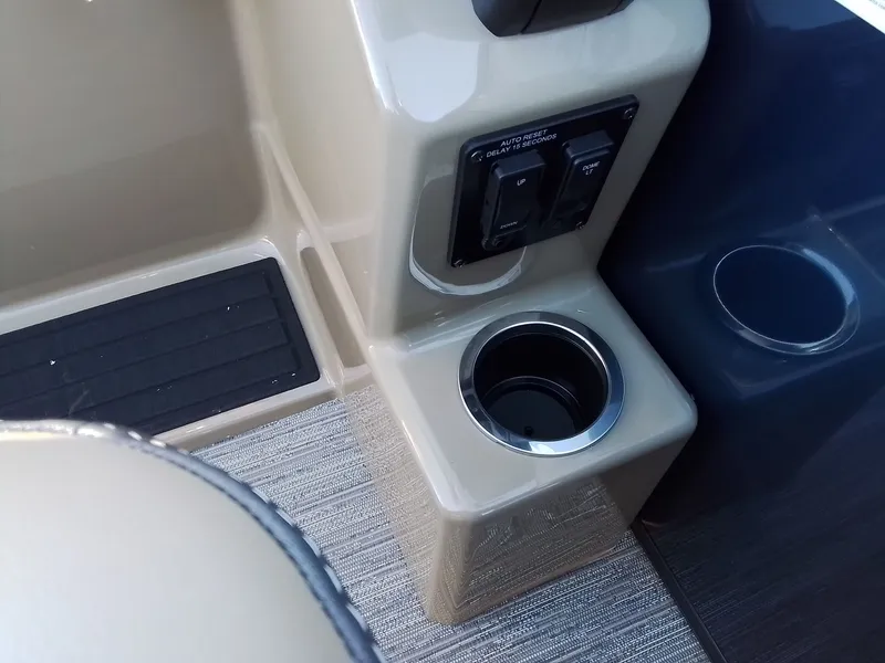 Slide: The Image of Sylvan Mirage X3 CLZ 2026 - 25