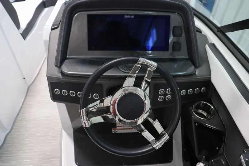 Slide: The Image of Monterey 258SS Super Sport 2025 - 15