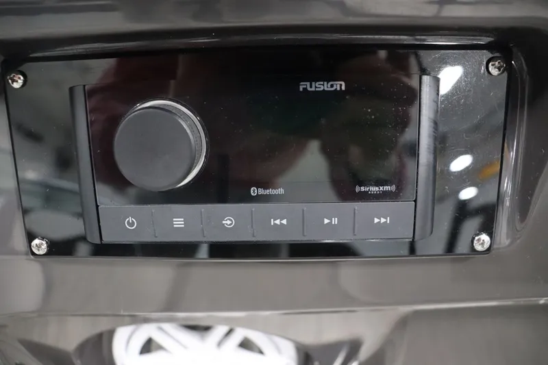 Slide: The Image of Monterey 258SS Super Sport 2025 - 9