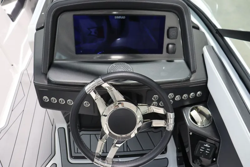 Slide: The Image of Monterey 278SS Super Sport 2025 - 16