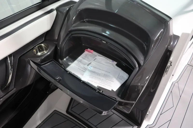 Slide: The Image of Monterey 278SS Super Sport 2025 - 23