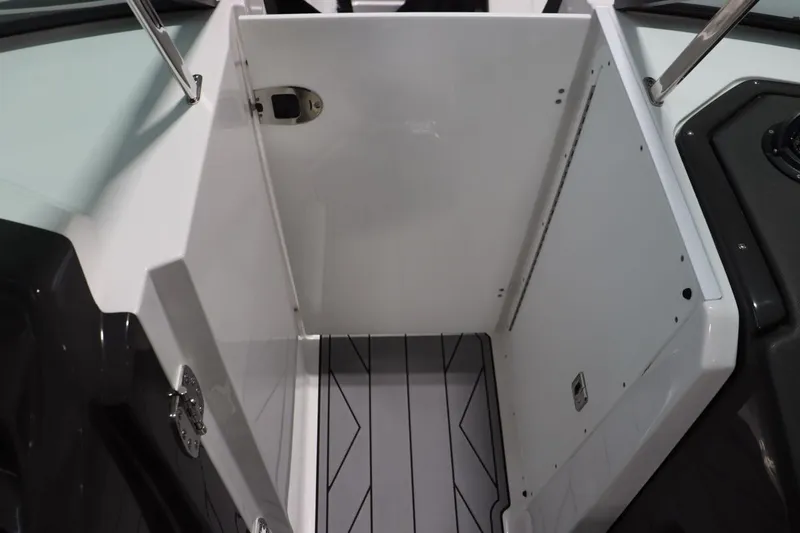 Slide: The Image of Monterey 278SS Super Sport 2025 - 26