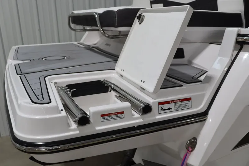 Slide: The Image of Monterey 278SS Super Sport 2025 - 5