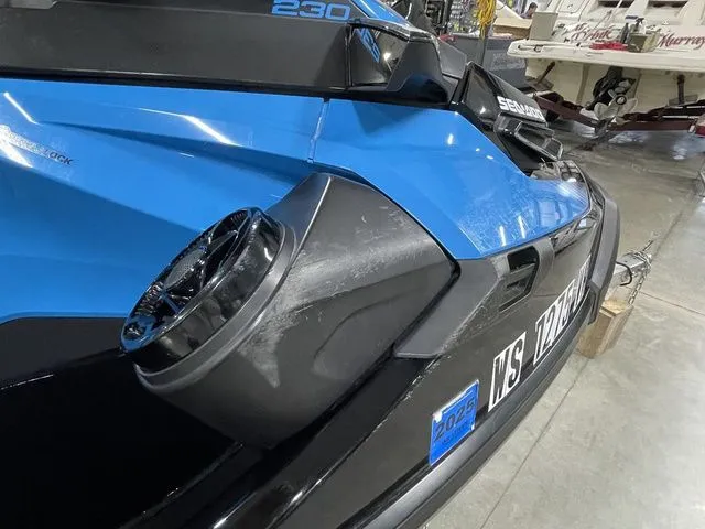 Slide: The Image of Sea-Doo RXT 2019 - 15