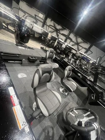 Slide: The Image of Lund 1875 Crossover XS 2026 - 19