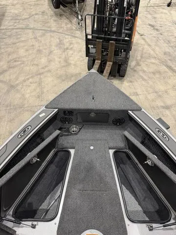 Slide: The Image of Lund 1875 Pro-V Sport 2026 - 13