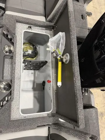 Slide: The Image of Lund 1875 Pro-V Sport 2026 - 15