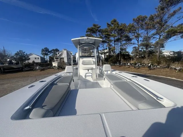 Slide: The Image of Bay Rider 2460FS 2026 - 7