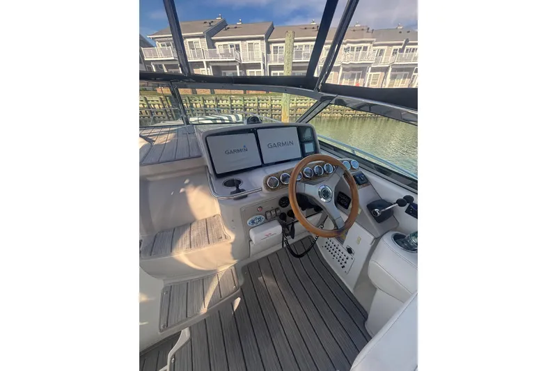 Slide: The Image of 2006 Formula 34 Performance Cruiser interior with speakers and striped flooring. - 20