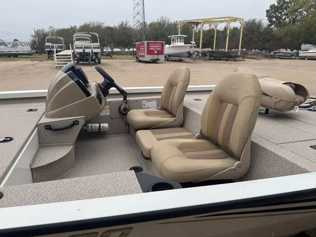 Slide: The Image of G3 Sportsman 1610 2023 - 13