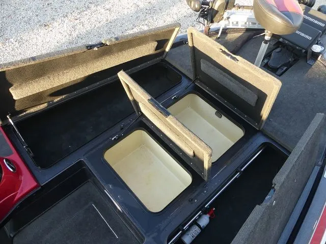 Slide: The Image of Skeeter 21i 2010 - 14