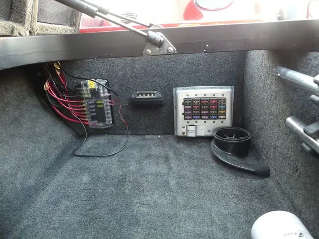 Slide: The Image of Skeeter 21i 2010 - 16