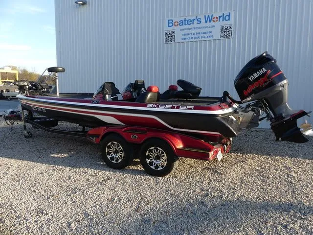 Slide: The Image of Skeeter 21i 2010 - 3