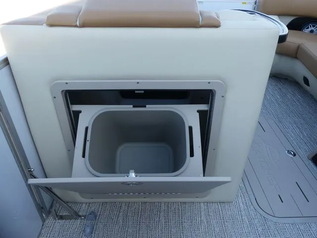 Slide: The Image of SunCatcher Elite 324SL 2026 - 13