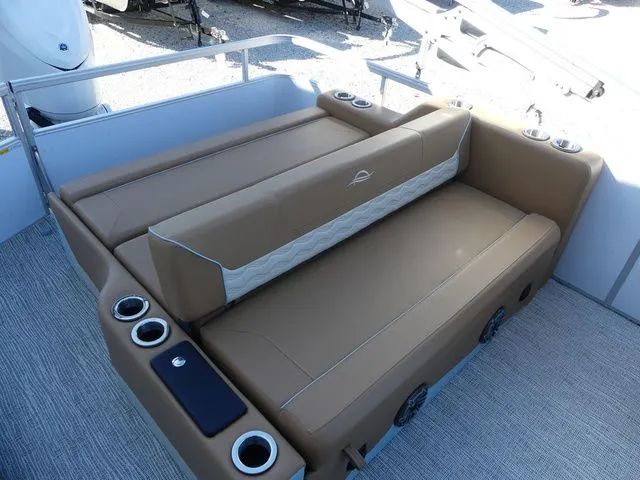 Slide: The Image of SunCatcher Elite 324SL 2026 - 17