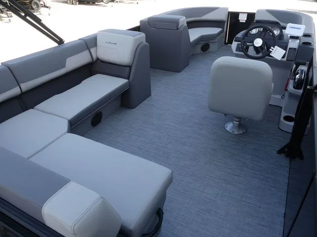 Slide: The Image of Lowe LS 190 2026 - 10